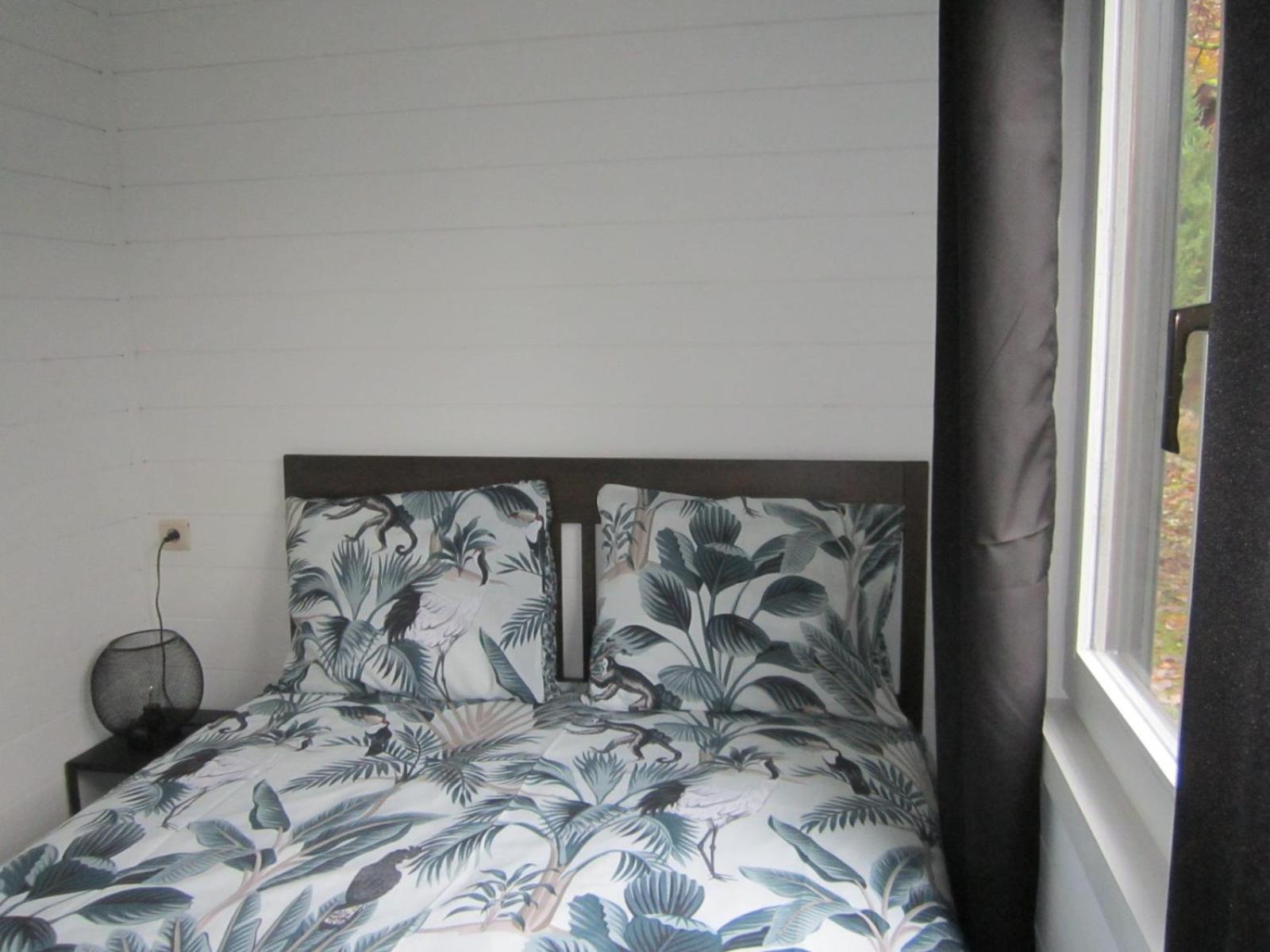 Le Petit Chalet Resteigne Экстерьер фото